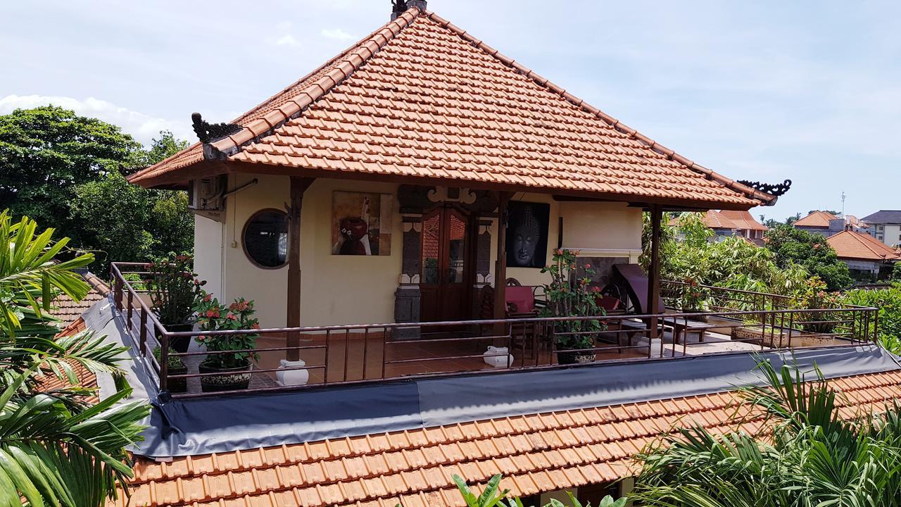 Kusnadi Hotel Legian  Exterior photo