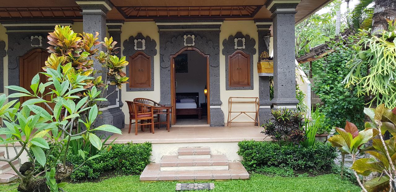 Kusnadi Hotel Legian  Exterior photo